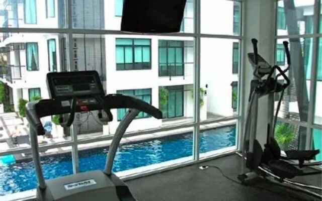 Kamala Regent 2 bedrooms Pool Access Apartment