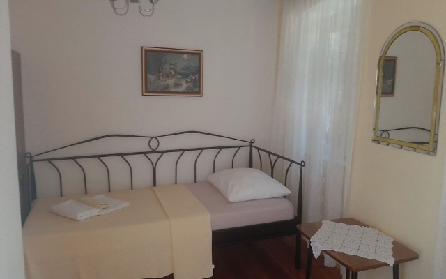 House Dragica