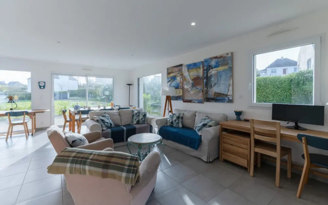 New House With Swimming Pool Near the sea