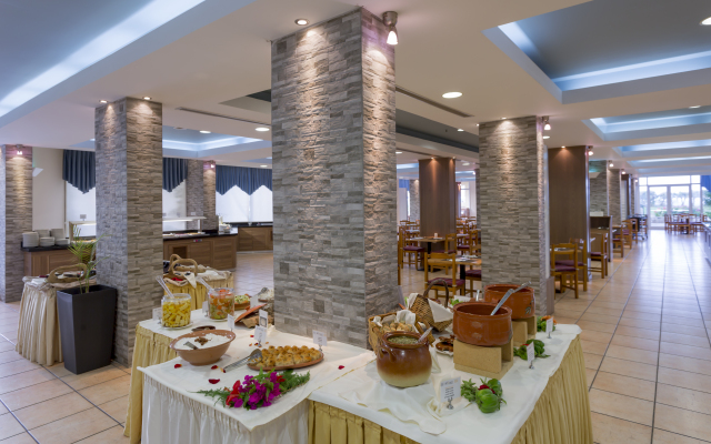 Dessole Dolphin Bay Resort – All Inclusive