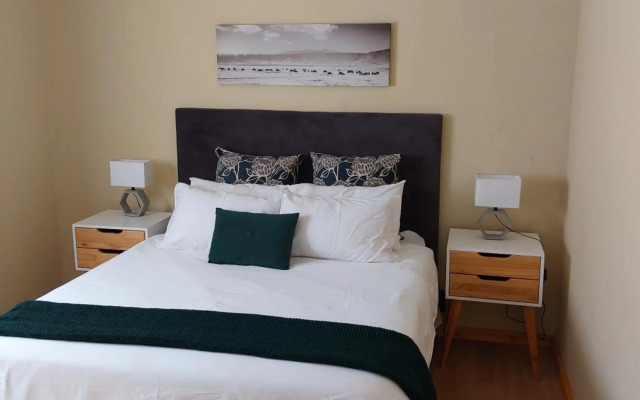 Shalom Self Catering