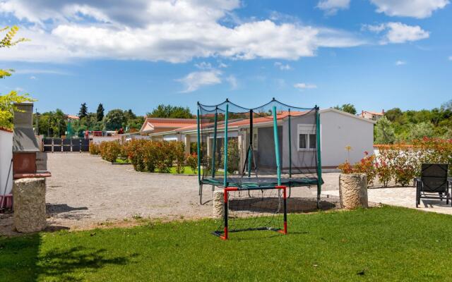Stylish Holiday Home in Banjole With Swimming Pool