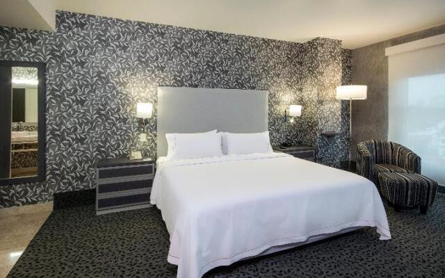 Holiday Inn Express & Suites Queretaro