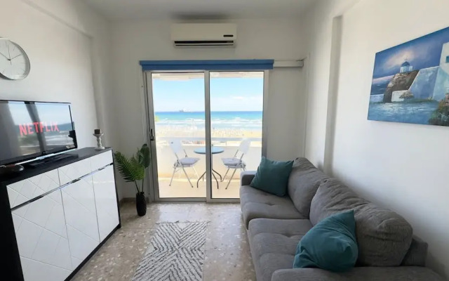 Kolonaki Seaview 1bdr Finikoudes