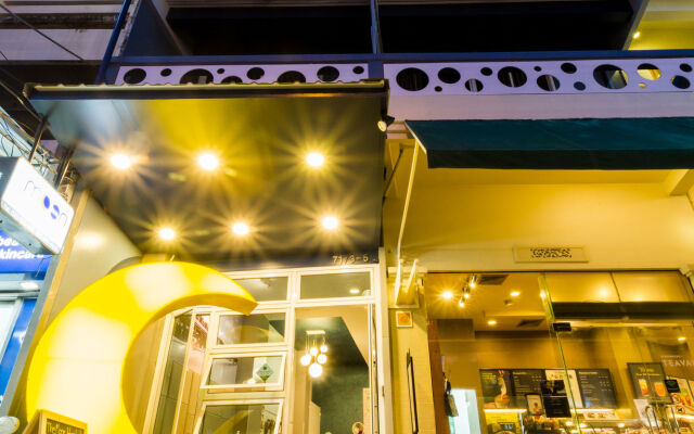 The Moon Hostel Hua Hin