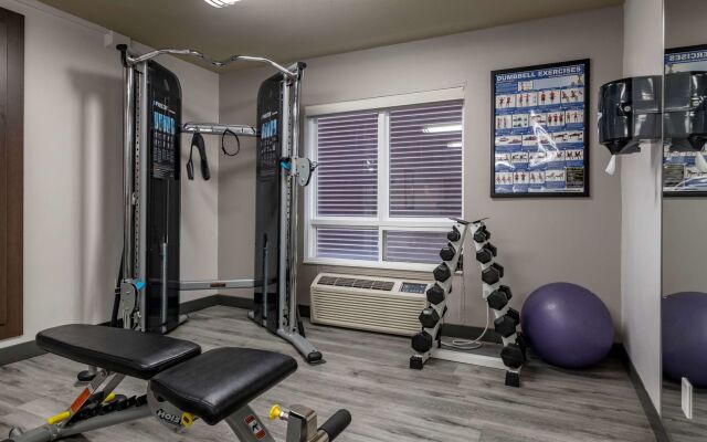 Best Western Plus Dartmouth Hotel & Suites