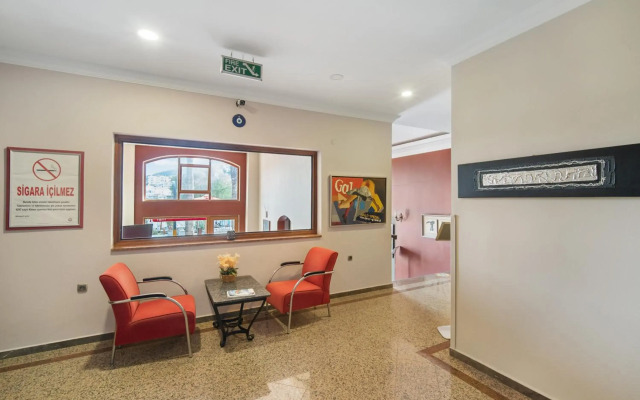 Fora Apart Hotel