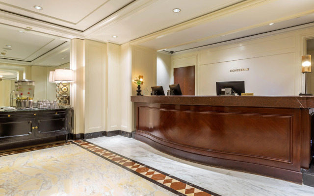 Omni Berkshire Place
