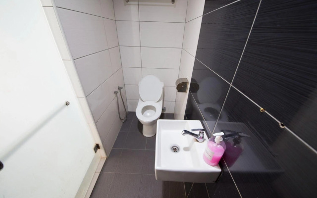 Golden Pearl Hotel Near Universiti Tun Hussein Onn Malaysia UTHM