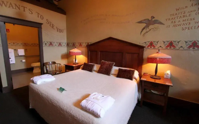 McMenamins Olympic Club