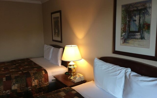 Oak Grove Inn