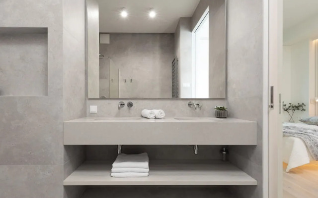 Luxury Suite by Renters Prestige
