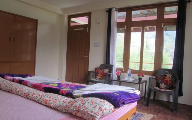 Manali top Inn & Cafe