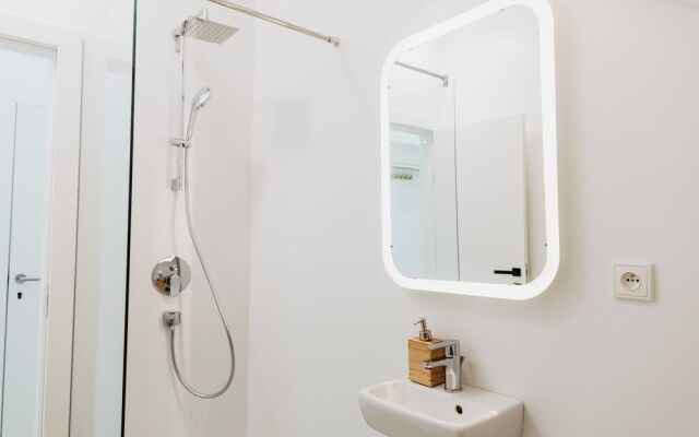 Street food Possonium Apartments