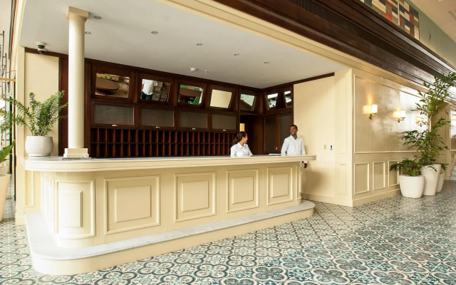 American Trade Hotel