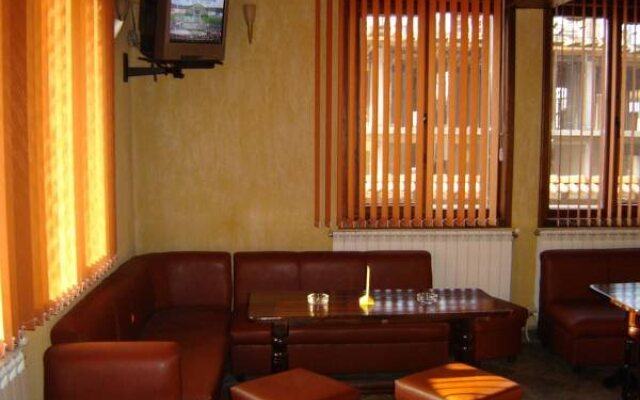 Family Hotel Jik