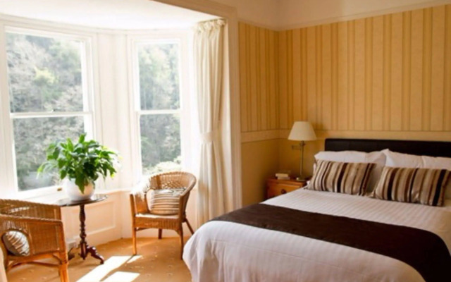 Woodlands Guest House