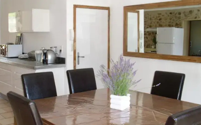 Apartment - Aux Portes d'Avignon