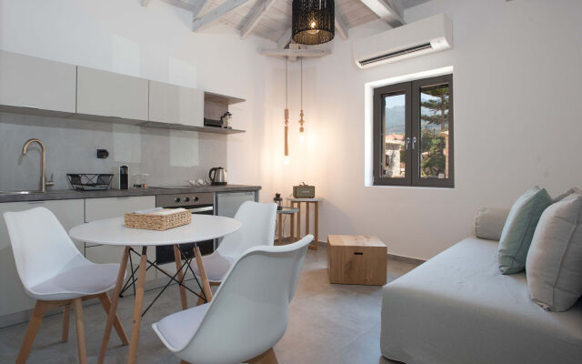 Calme Suites Mani