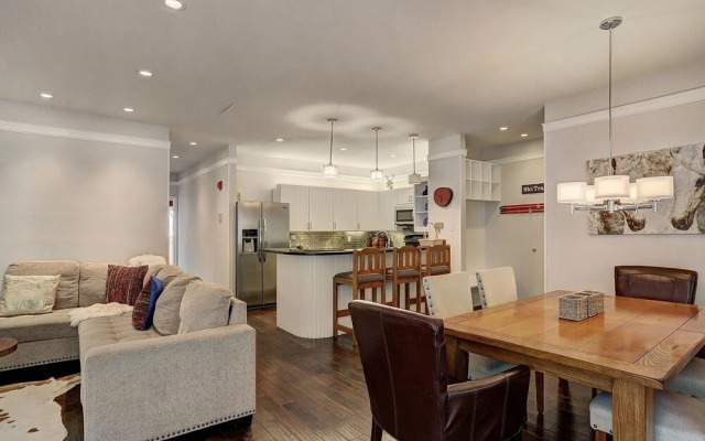 2721 Chateaux DMont by RedAwning