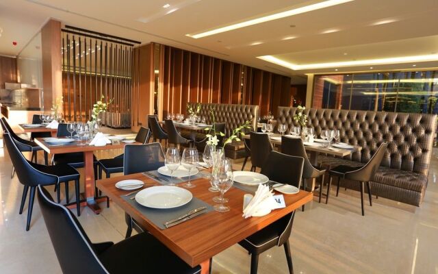 Mist Hotel And Spa By Warwick