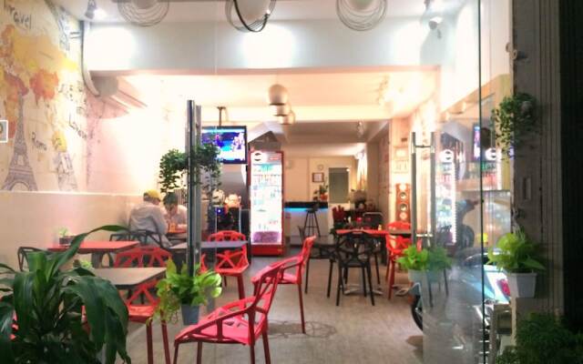 The Lily Hostel and Coffee