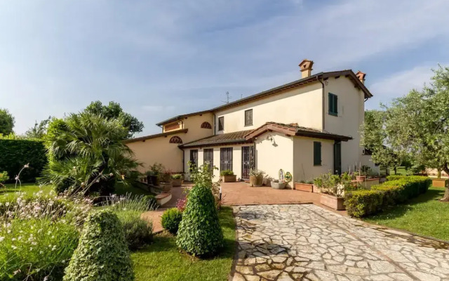 Villa Pallina With Pool