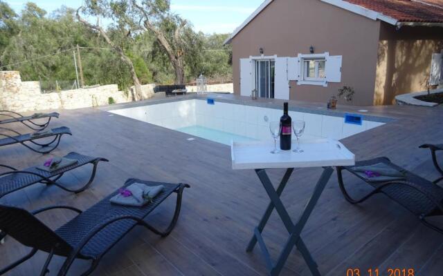 Vasia's Artist's Villa