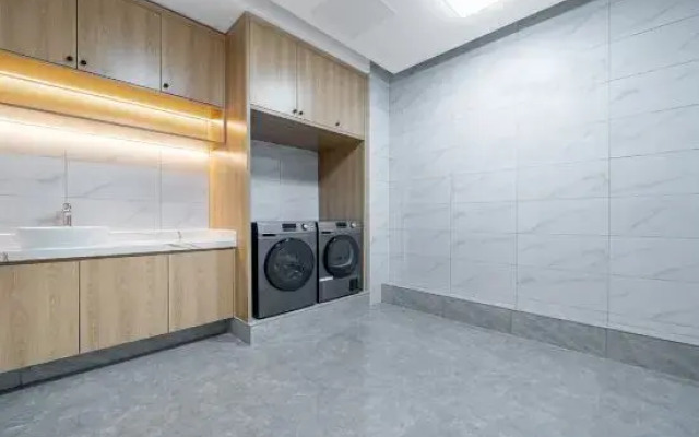 Magnotel Hotel (Shanghai Pudong Airport Lingkong Road Subway Station)