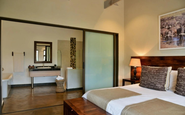 Bushveld Terrace Safari Hotel, Lodge & Spa