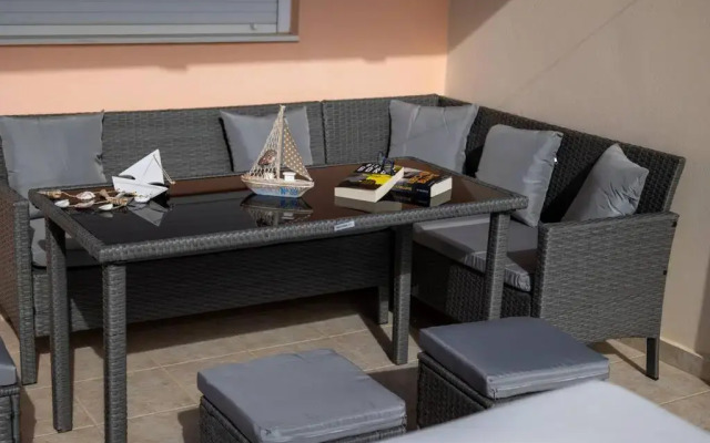 Modern 2bedroom flat with spacious balcony 2