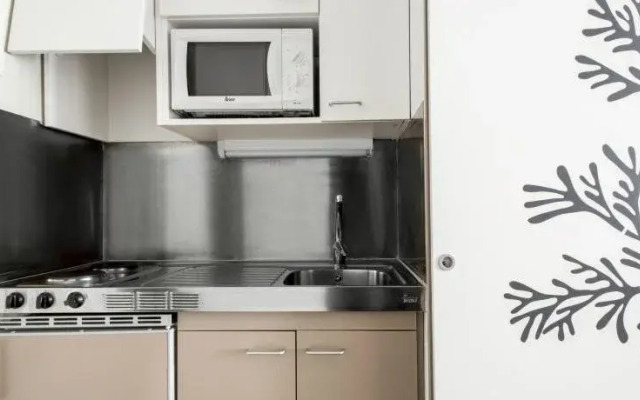 Residencia Universitaria Resa Roberto de Nobili