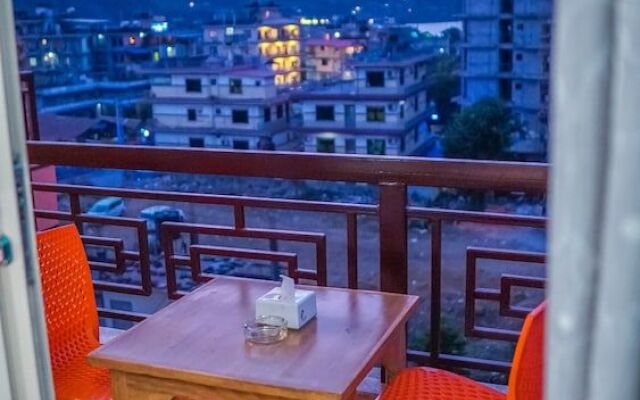 Hotel Fewa Suites