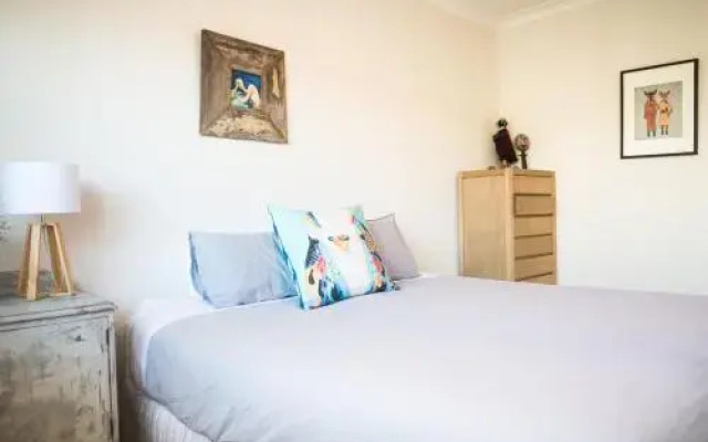 Stylish and Spacious Beach Apartment