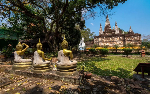 Chiangmai Hill 2000 Hotel by NIDA Rooms