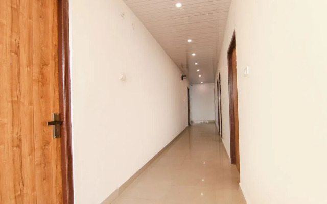 Fabhotel Grover