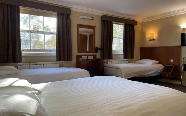 Orchard Hotel