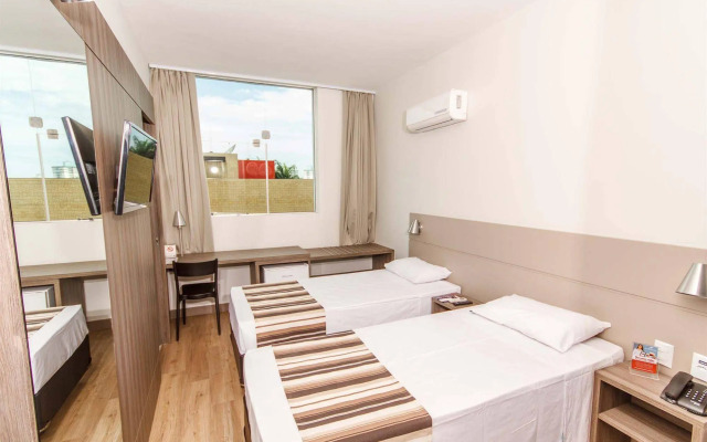 Hotel Valerim Itajaí