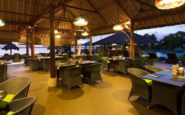 Peninsula Bay Resort