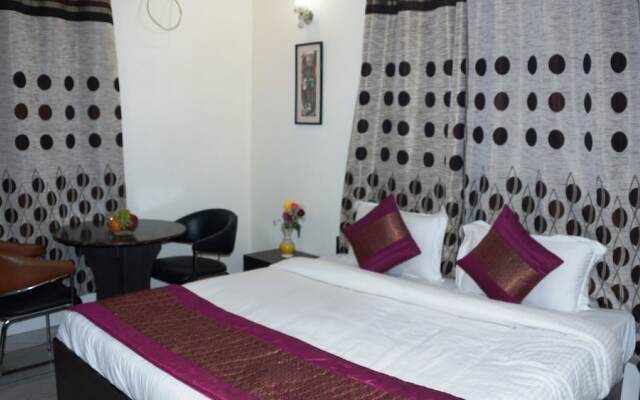 Maxfort Service Apartment