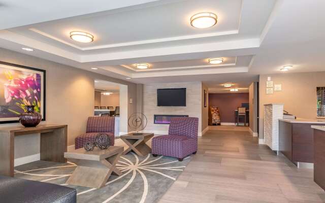 La Quinta Inn & Suites by Wyndham Salem NH