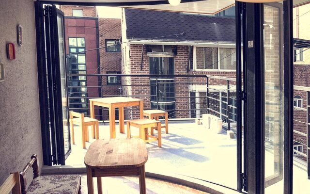 Br. Guesthouse Hongdae