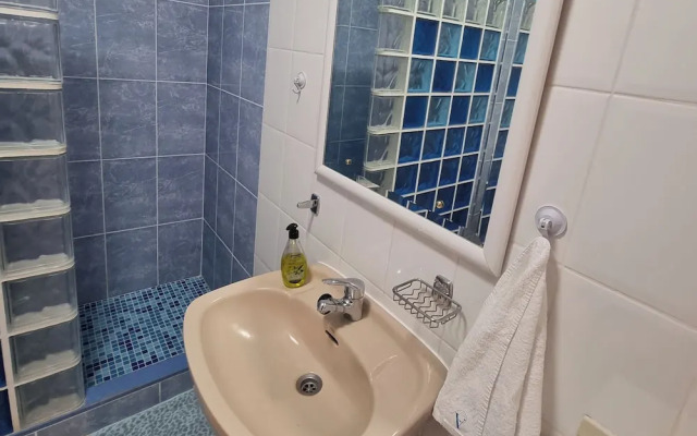 Arkadia 2 Guests - Pool - Balcony - Beach 12min