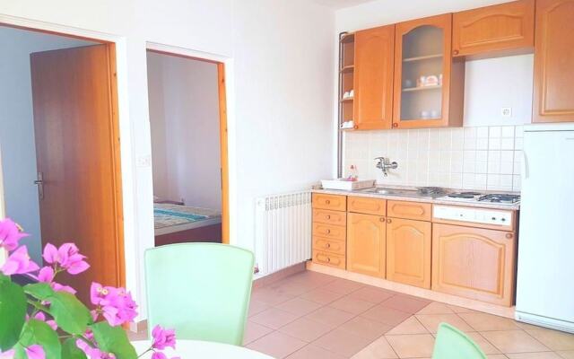 Floral Apartments Yazzy 2