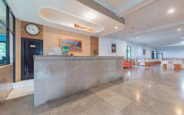 Ayong Linggarjati Kuningan Mitra RedDoorz