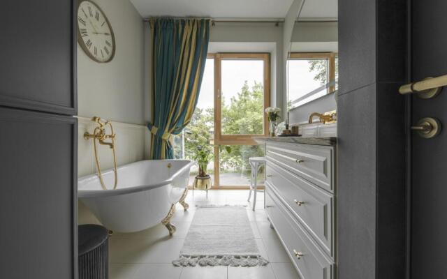 Lovely apartment in Vilnius Old Town by IVIS House