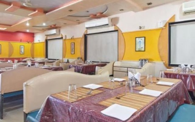 Hotel Dwarka Residency