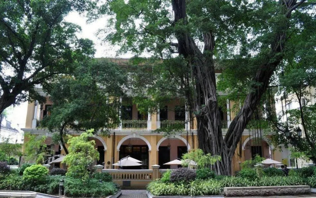 Weston Hotel