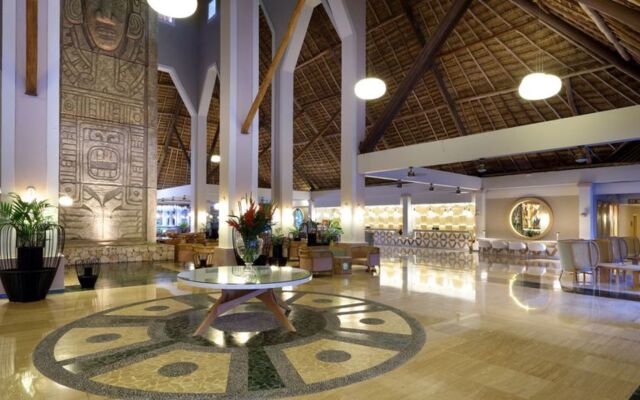 Grand Palladium White Sand Resort & Spa All Inclusive
