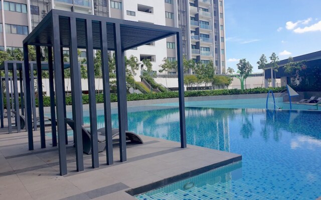 SkyVilla D'island Puchong by BeeStay